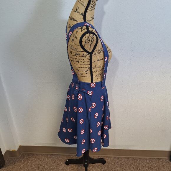 Her Universe Marvel Captain America Shield Women's Size MD Skirt Suspender Blue - Picture 2 of 8